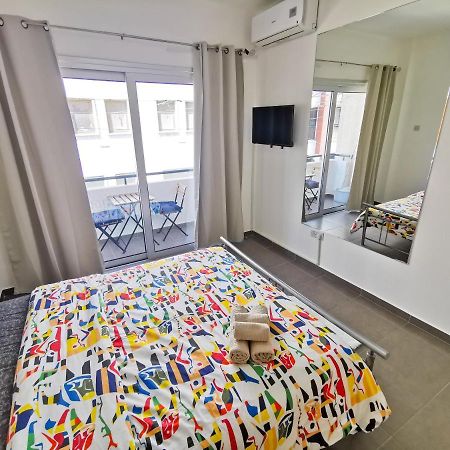 Beachy Keen City Apartment Larnaca Exteriör bild